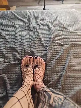 Snapshot of Solelover74 chatting on February 15, 2026, 8:02 am Solelover74 online show from February 15, 2026, 8:02 am