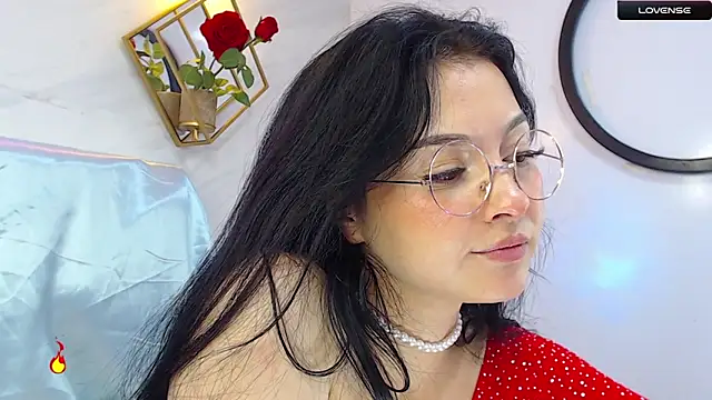 Snapshot of _Rouse_v chatting on February 5, 2025, 4:25 pm Rouse v online show from February 5, 2025, 4:25 pm