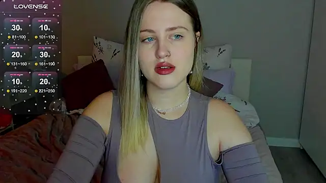 Snapshot of _Sarah_Soul_ chatting on October 13, 2025, 12:21 am Sarah Soul online show from October 13, 2025, 12:21 am