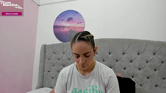 Snapshot of Valesskahall chatting on November 14, 2025, 12:15 pm Valesskahall online show from November 14, 2025, 12:15 pm