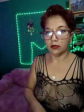 Snapshot of TRISH_MILF chatting on February 21, 2025, 12:27 am TRISH MILF online show from February 21, 2025, 12:27 am