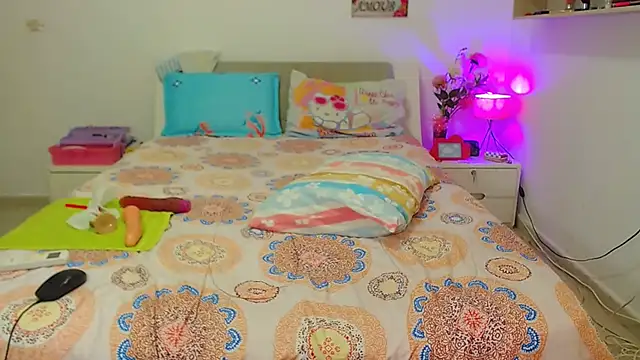 Kendralove31xxx online show from December 24, 2024, 4:55 am