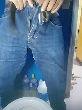 friendsloversex online show from October 21, 2025, 8:20 pm