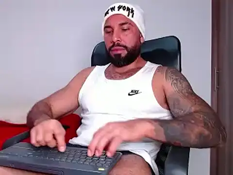 roman muscle online show from February 12, 2025, 3:40 am