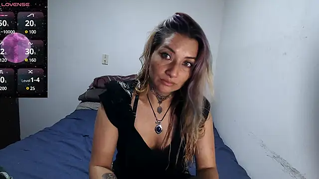 FENIX LUXURY online show from February 5, 2025, 4:47 pm