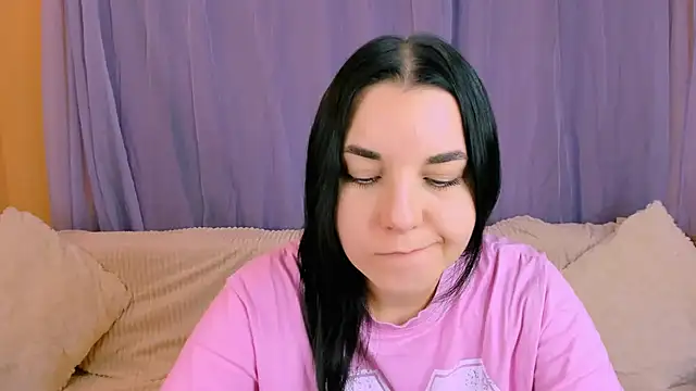 Kate Ree online show from December 15, 2025, 5:55 am