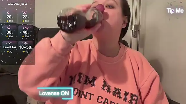 Snapshot of NaughtyWifeUK chatting on February 7, 2025, 9:37 pm NaughtyWifeUK online show from February 7, 2025, 9:37 pm