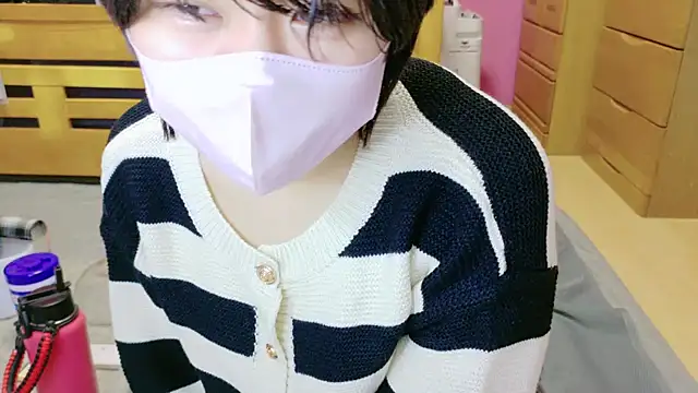 Snapshot of _usya_2525 chatting on January 2, 2025, 7:07 pm usya 2525 online show from January 2, 2025, 7:07 pm