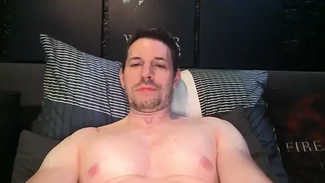 dreamwallker21 online show from May 23, 2026, 7:35 am