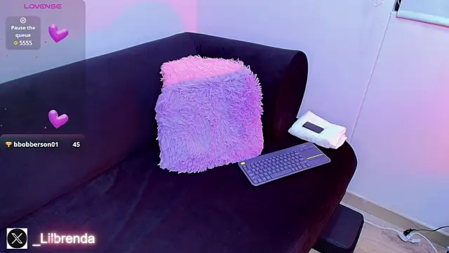 Brenda  gomez online show from January 13, 2025, 7:43 am