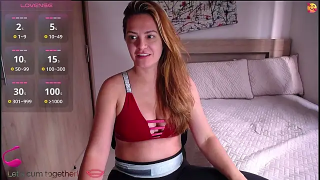 Snapshot of ParisW chatting on December 22, 2025, 9:45 pm ParisW online show from December 22, 2025, 9:45 pm