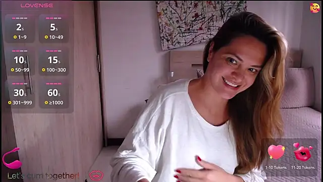 Snapshot of ParisW chatting on February 2, 2026, 9:57 pm ParisW online show from February 2, 2026, 9:57 pm