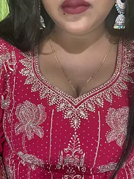 Ayesha mahi online show from May 6, 2026, 6:52 am