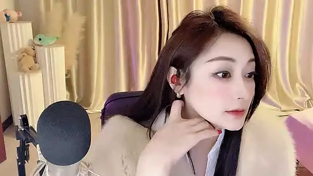 Daisy-77 online show from February 23, 2025, 11:58 pm