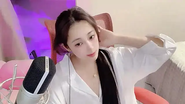 Daisy-77 online show from September 14, 2025, 6:51 pm