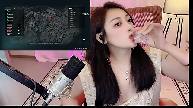 Daisy-77 online show from July 16, 2026, 1:50 pm