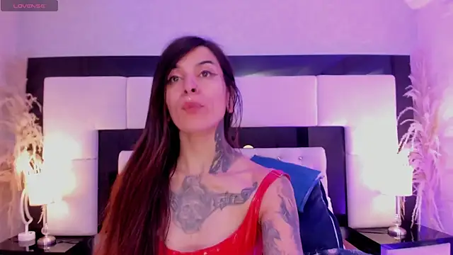 Maddissonlove online show from February 24, 2025, 12:16 pm