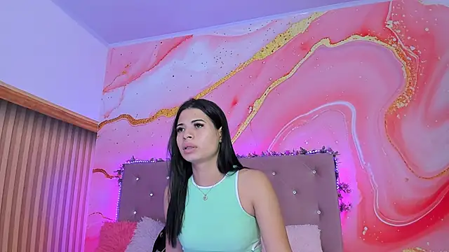 Daisy  rose online show from February 21, 2025, 11:01 am