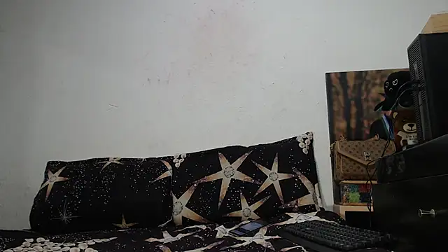 Snapshot of emmily_lee chatting on January 9, 2025, 2:22 am emmily lee online show from January 9, 2025, 2:22 am