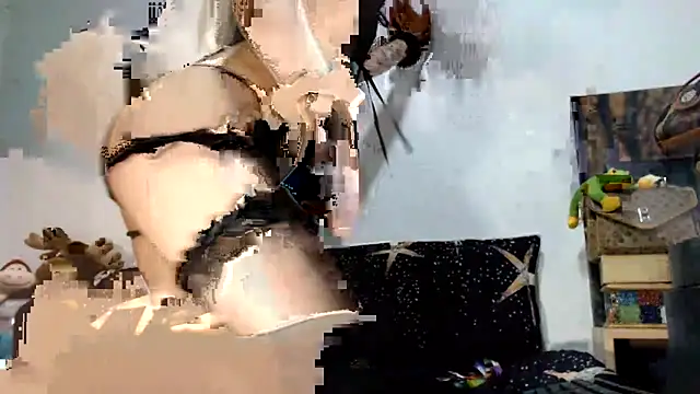 Snapshot of emmily_lee chatting on January 14, 2025, 4:36 am emmily lee online show from January 14, 2025, 4:36 am