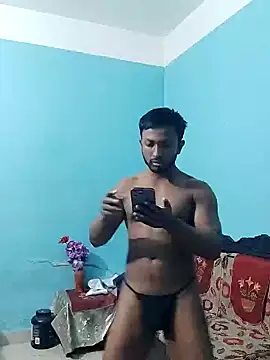 Snapshot of HunkyAriyan chatting on January 20, 2025, 5:06 pm HunkyAriyan online show from January 20, 2025, 5:06 pm