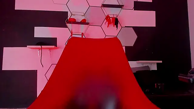 alondrabigtits online show from January 31, 2025, 3:44 pm