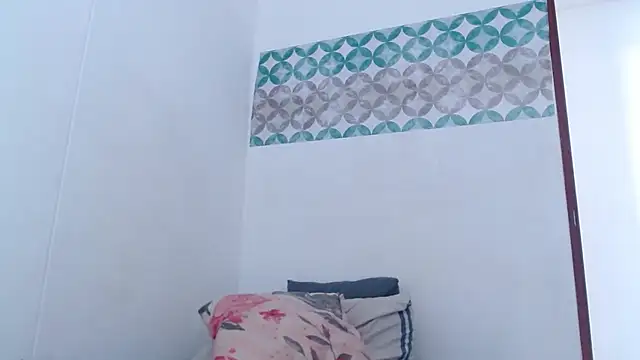 Snapshot of Aria_smith01 chatting on January 13, 2026, 2:22 pm Aria smith01 online show from January 13, 2026, 2:22 pm