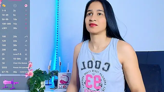 Snapshot of Alba_Olimpo chatting on November 10, 2025, 12:15 pm Alba Olimpo online show from November 10, 2025, 12:15 pm