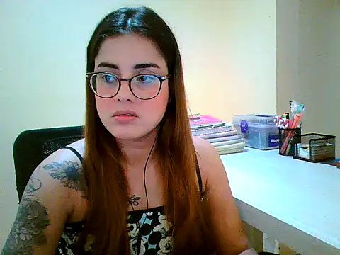 maliamiller online show from October 23, 2025, 8:57 am