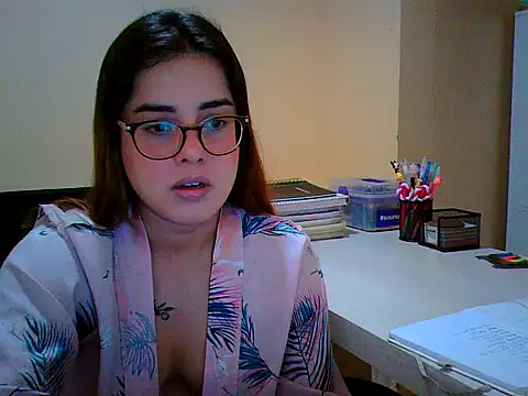 maliamiller online show from October 25, 2025, 8:36 pm