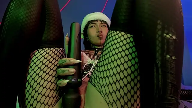 Evangeline bell online show from December 17, 2024, 3:06 pm