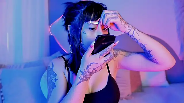 Evangeline bell online show from September 15, 2025, 2:50 pm