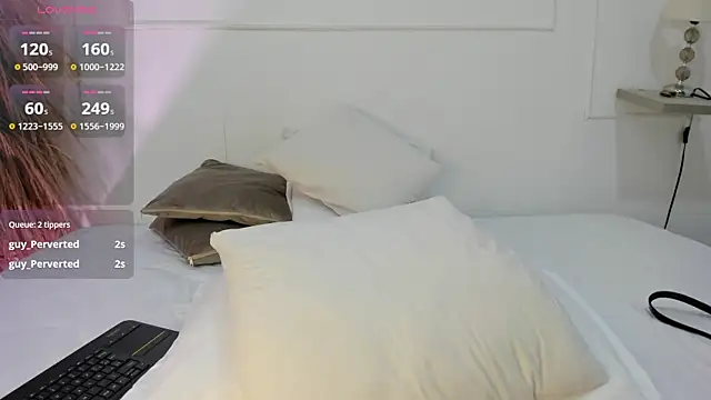 Snapshot of _ashleymiller chatting on January 9, 2025, 9:58 pm ashleymiller online show from January 9, 2025, 9:58 pm