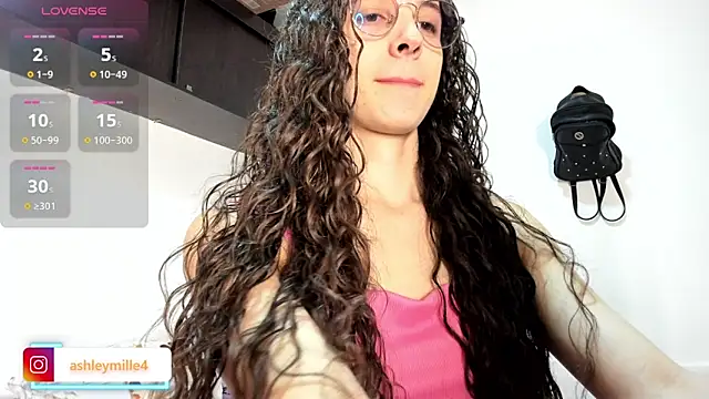 Snapshot of _ashleymiller chatting on September 11, 2025, 7:36 pm ashleymiller online show from September 11, 2025, 7:36 pm