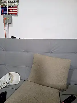 Snapshot of latinmartin73 chatting on February 21, 2025, 2:06 am latinmartin73 online show from February 21, 2025, 2:06 am