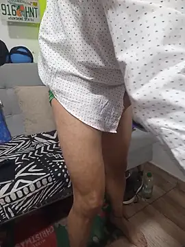 Snapshot of latinmartin73 chatting on October 14, 2025, 10:54 pm latinmartin73 online show from October 14, 2025, 10:54 pm