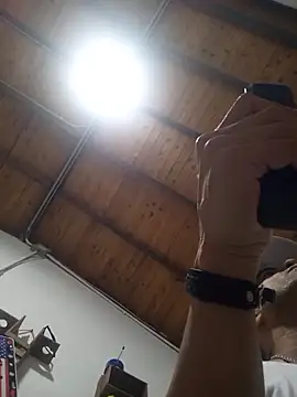 Snapshot of latinmartin73 chatting on October 22, 2025, 11:48 pm latinmartin73 online show from October 22, 2025, 11:48 pm