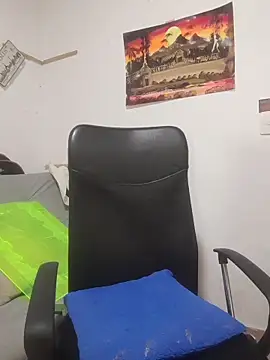 Snapshot of latinmartin73 chatting on November 24, 2025, 8:08 pm latinmartin73 online show from November 24, 2025, 8:08 pm