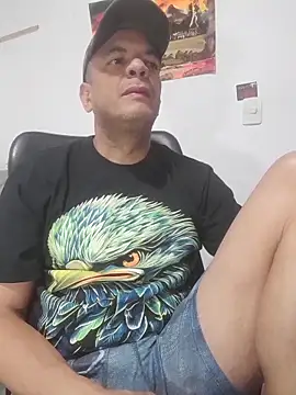 Snapshot of latinmartin73 chatting on November 26, 2025, 3:40 am latinmartin73 online show from November 26, 2025, 3:40 am