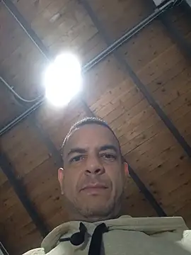 Snapshot of latinmartin73 chatting on February 3, 2026, 2:53 am latinmartin73 online show from February 3, 2026, 2:53 am