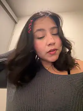 kittyfresita online show from October 19, 2025, 5:19 am