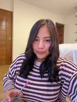 kittyfresita online show from June 28, 2026, 3:45 am