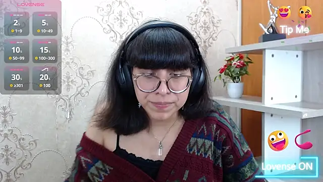 Snapshot of Nataly_Cloud chatting on December 15, 2024, 3:53 pm Nataly Cloud online show from December 15, 2024, 3:53 pm
