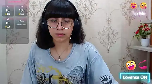 Snapshot of Nataly_Cloud chatting on January 26, 2025, 12:54 pm Nataly Cloud online show from January 26, 2025, 12:54 pm