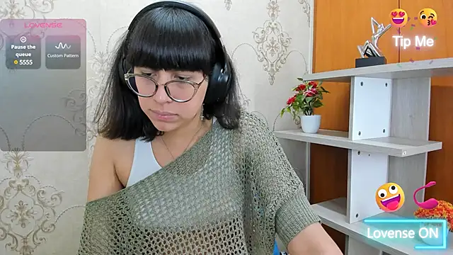 Snapshot of Nataly_Cloud chatting on February 1, 2025, 1:30 pm Nataly Cloud online show from February 1, 2025, 1:30 pm