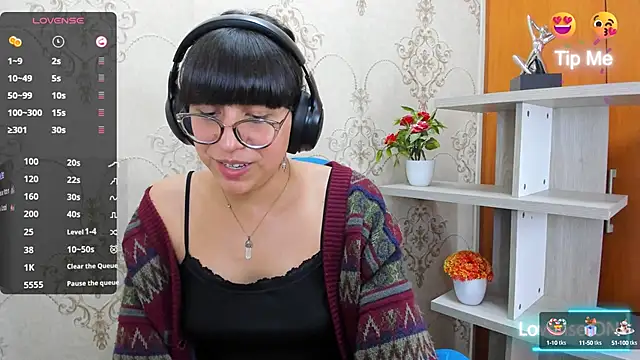 Snapshot of Nataly_Cloud chatting on February 11, 2025, 4:02 pm Nataly Cloud online show from February 11, 2025, 4:02 pm