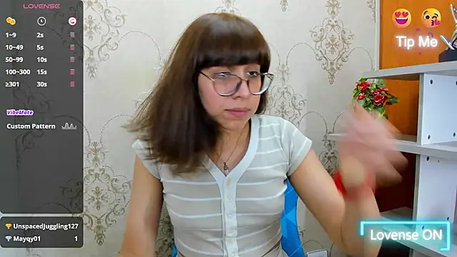 Snapshot of Nataly_Cloud chatting on February 19, 2025, 4:00 pm Nataly Cloud online show from February 19, 2025, 4:00 pm