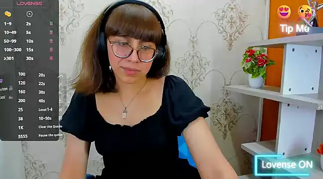 Snapshot of Nataly_Cloud chatting on February 25, 2025, 3:49 pm Nataly Cloud online show from February 25, 2025, 3:49 pm