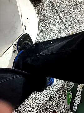 huzi518 online show from November 1, 2025, 10:50 am