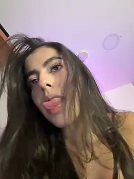 DakotaShelby online show from May 8, 2026, 11:21 pm